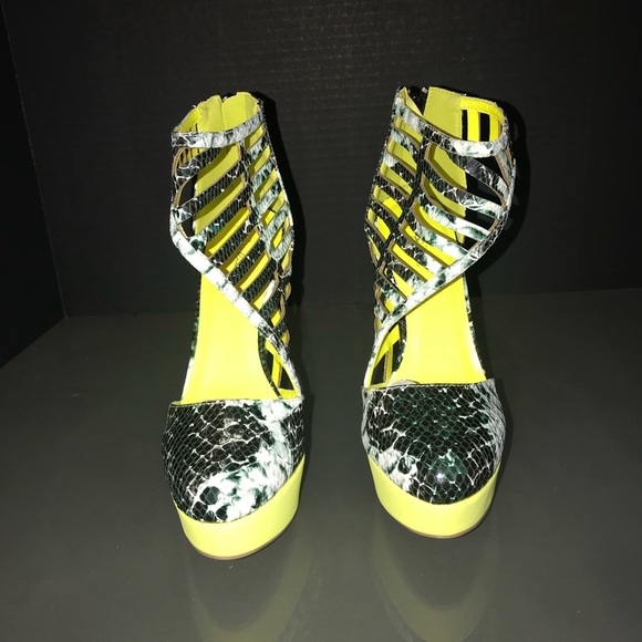 Take Me Away Platform - Picture 2 of 6